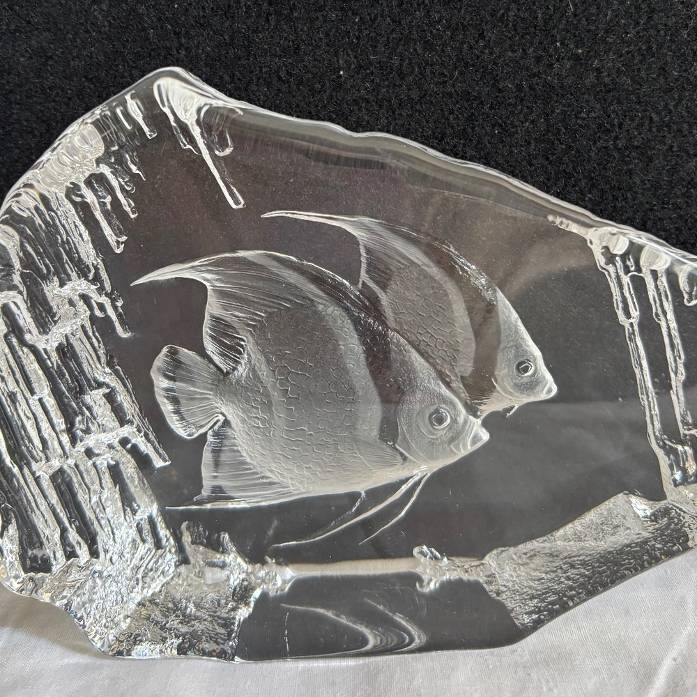 Mats Jonasson Sweden Fish Sculpture Paperweight #3601